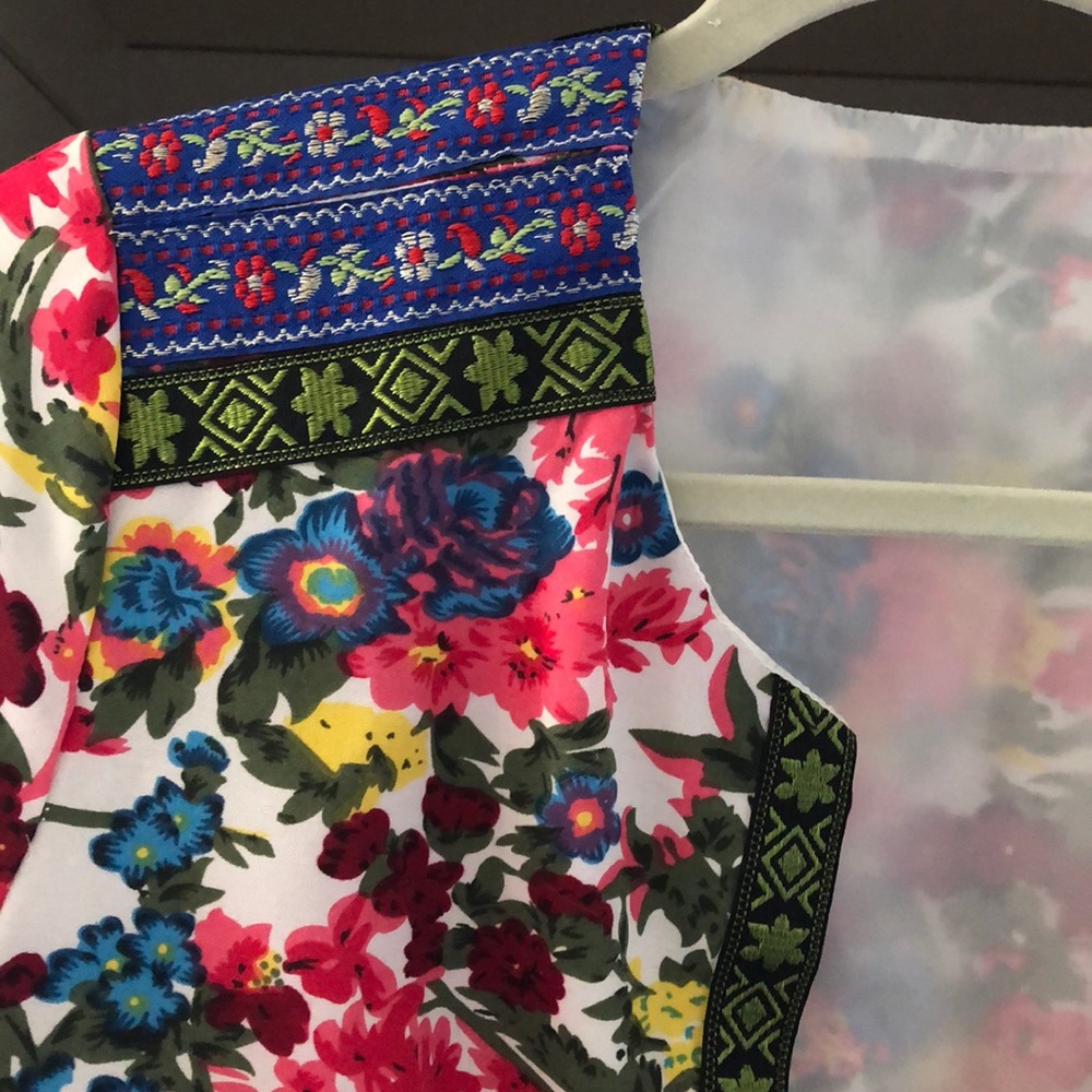 Floral Jacket - Picture 3 of 4